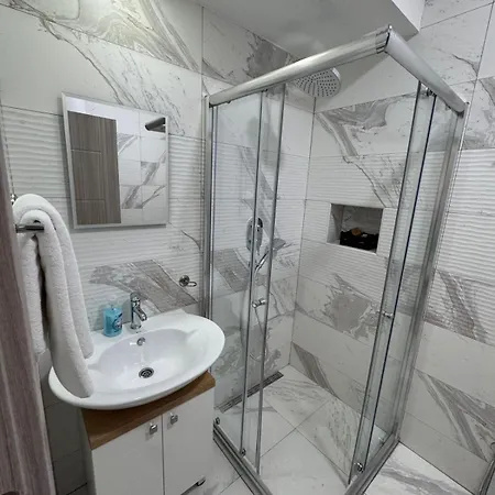 Alek Lux Ulcinj Apartments Exterior photo