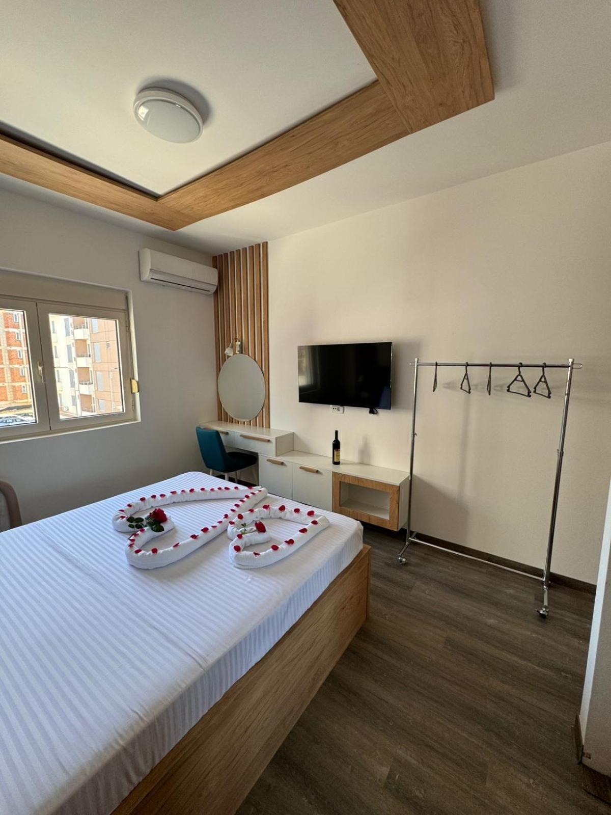 Alek Lux Apartment